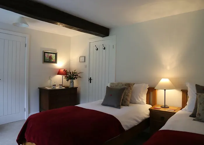 Raisgill Bed & Breakfast 4*